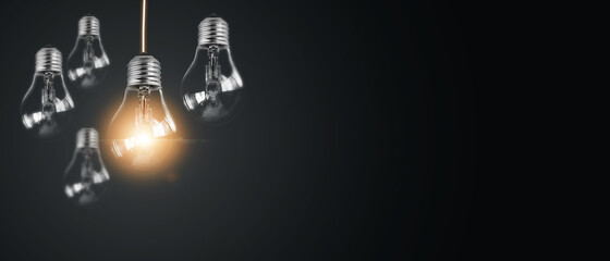 “龖、龘、纛、爨、灪、麤、彠”怎么读？