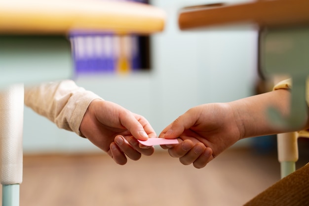 适合跑步发朋友圈的文案短句 开始坚持跑步发的说说